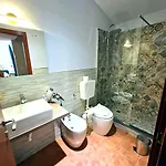 Dama