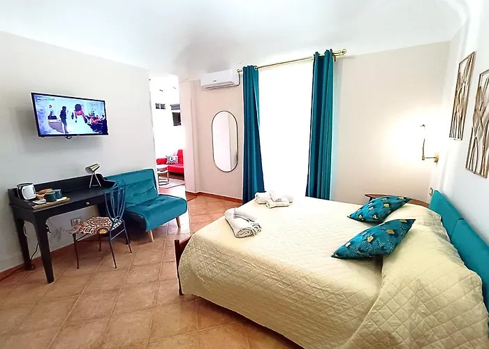 Dama Nocleg ze śniadaniem 4*